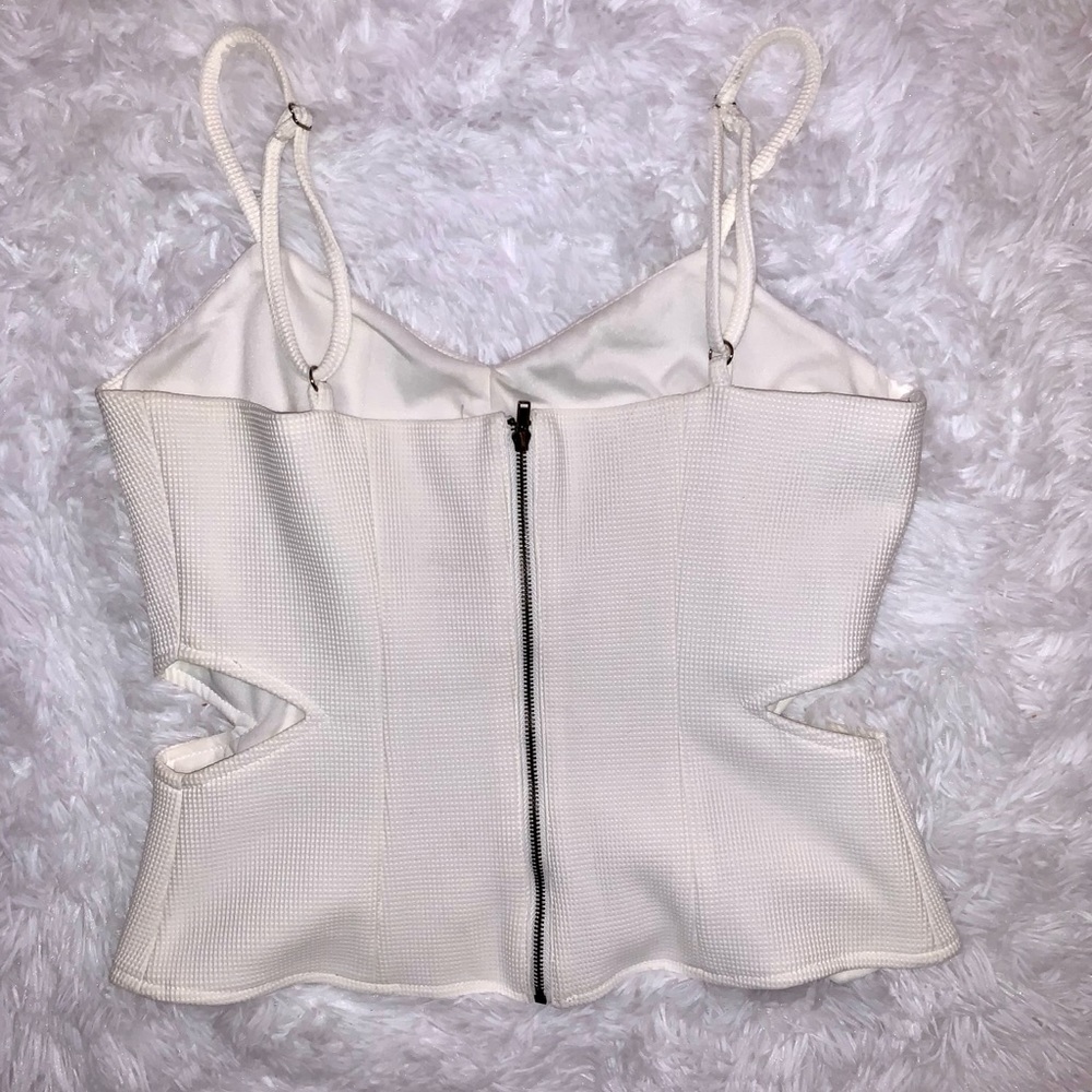 Cream Tank - Picture 2 of 3